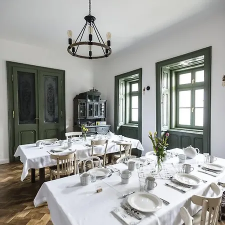 R40 Vendeghaz بيت ضيافة Mád